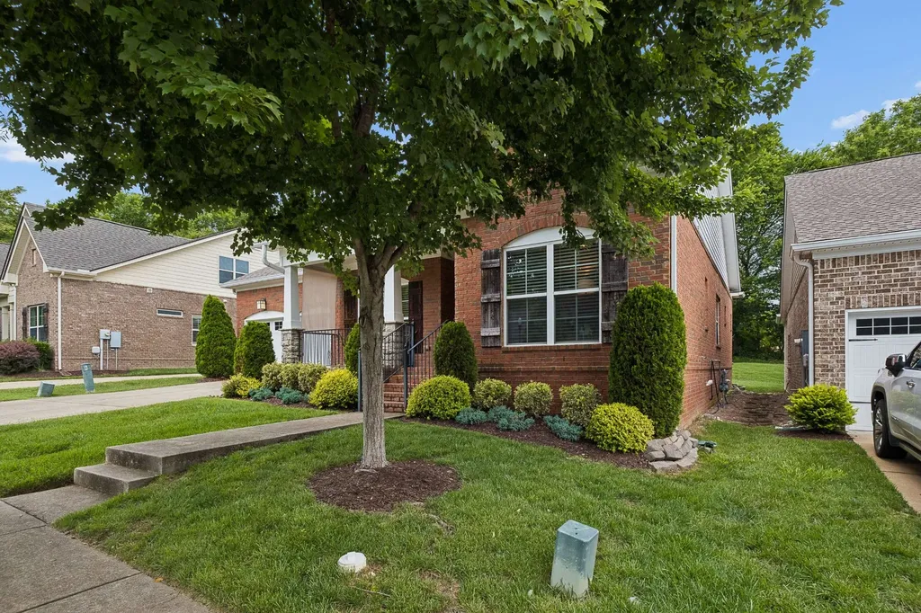 3128 Charles Park Drive Nashville TN 37211