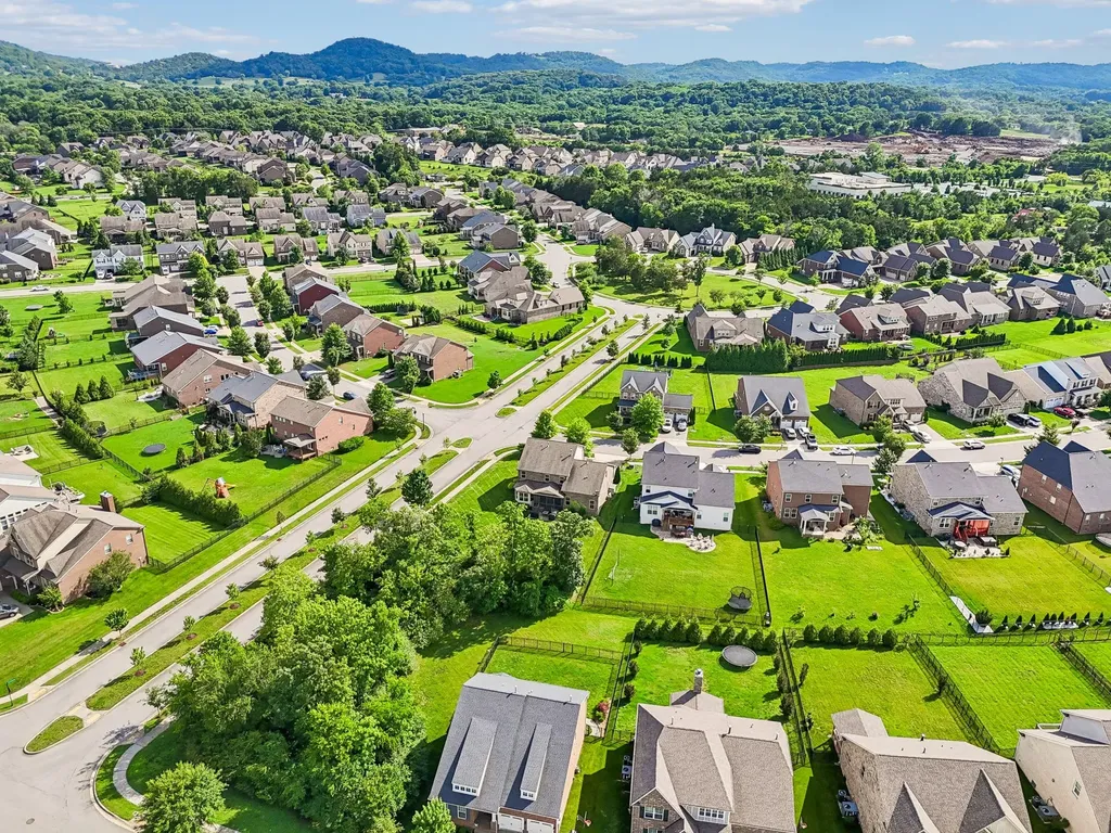 4627 Robin Lane Nolensville TN 37135