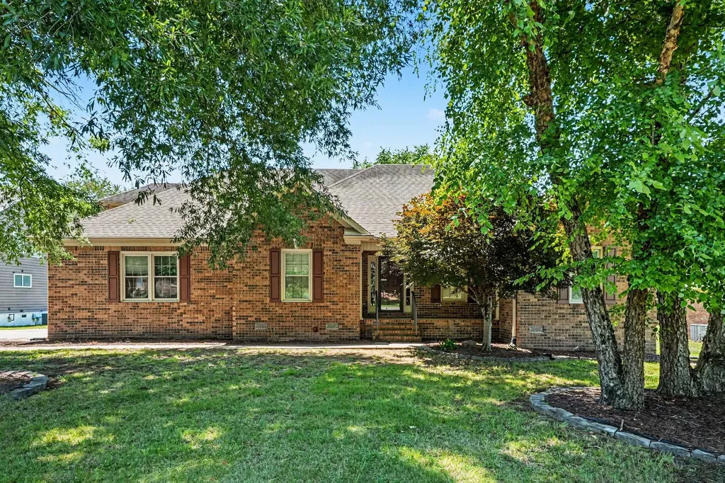 519 Redstone Drive Gallatin TN 37066