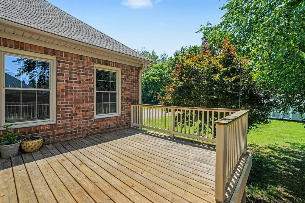 519 Redstone Drive Gallatin TN 37066