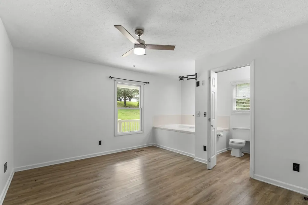 207 Robinson Drive Dickson TN 37055