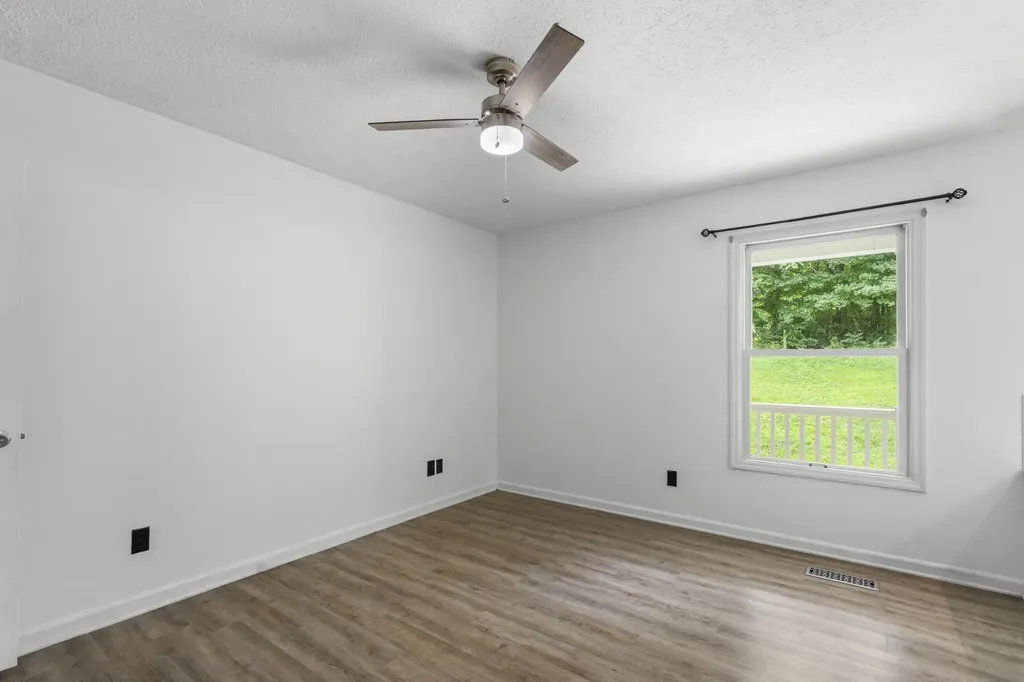 207 Robinson Drive Dickson TN 37055