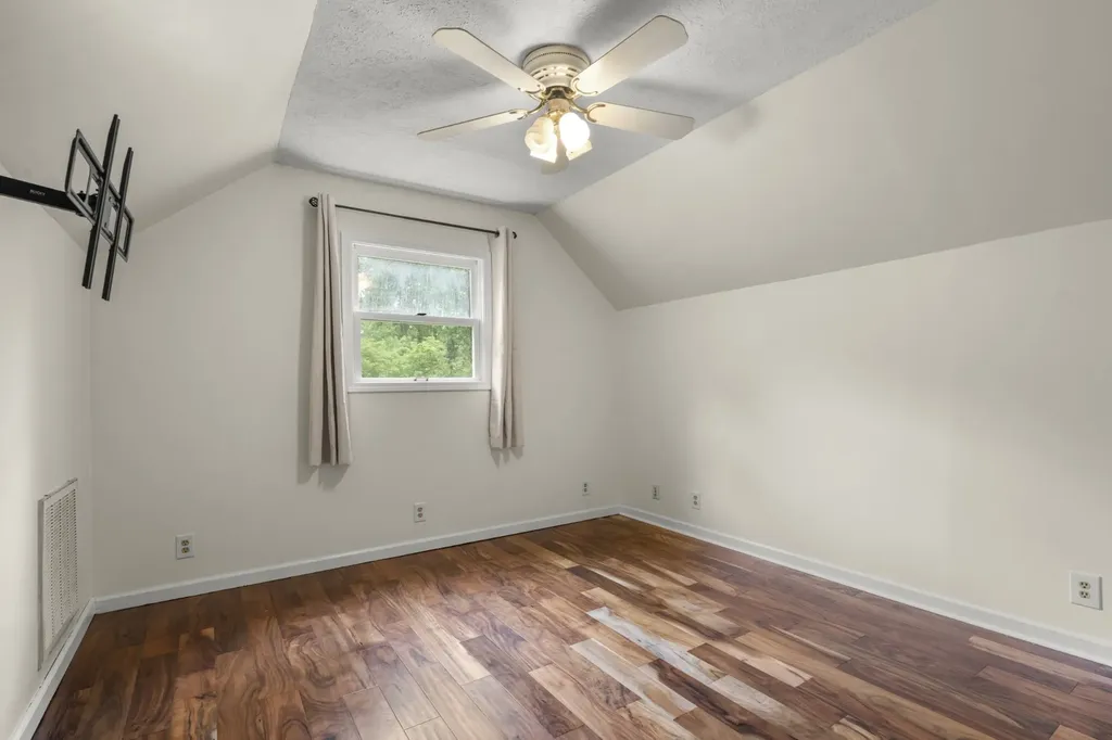 207 Robinson Drive Dickson TN 37055