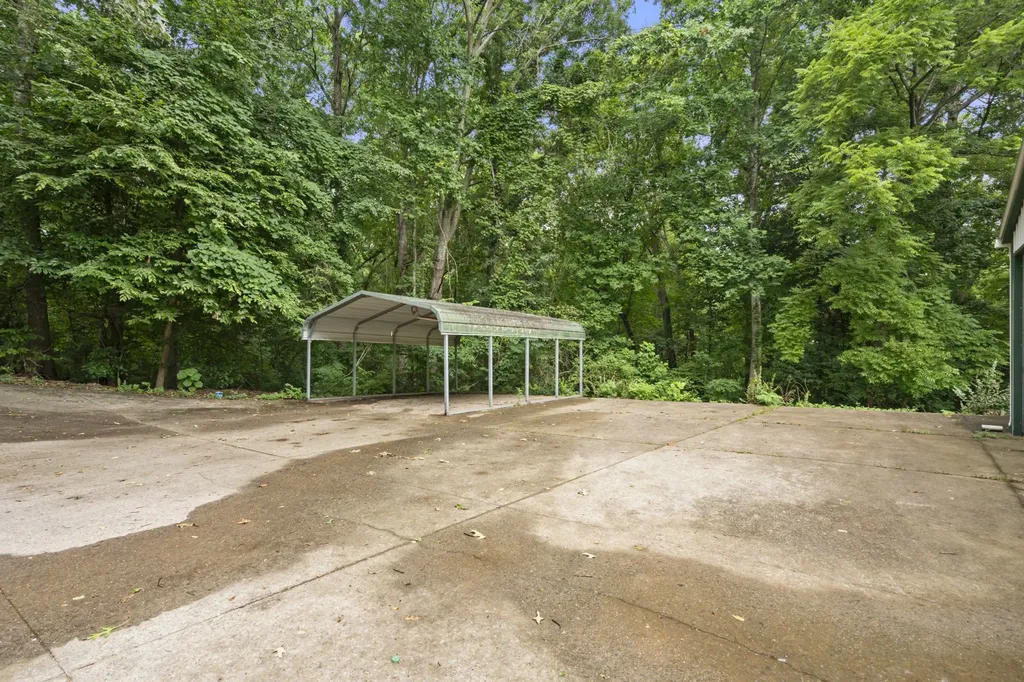 207 Robinson Drive Dickson TN 37055