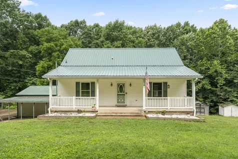 207 Robinson Drive Dickson TN 37055