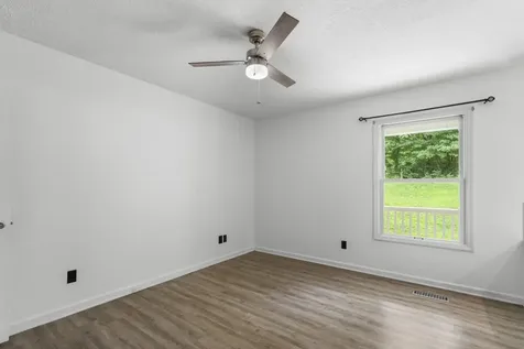 207 Robinson Drive Dickson TN 37055