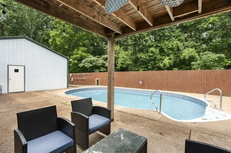 207 Robinson Drive Dickson TN 37055