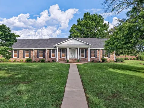 805 Boonshill Petersburg Road Petersburg TN 37144