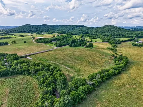 805 Boonshill Petersburg Road Petersburg TN 37144