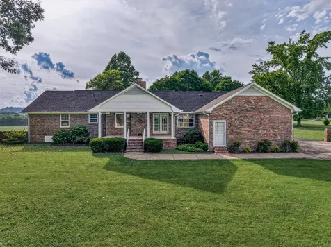 805 Boonshill Petersburg Road Petersburg TN 37144
