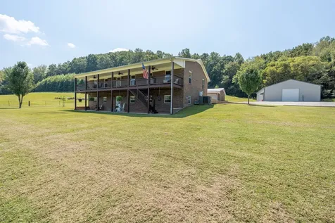 6285 Rayburn Creek Road Collinwood TN 38450