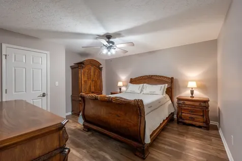 6285 Rayburn Creek Road Collinwood TN 38450
