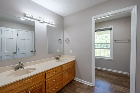 6285 Rayburn Creek Road Collinwood TN 38450