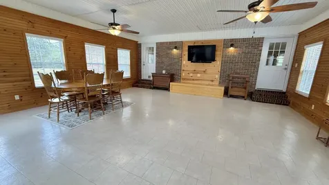 6285 Rayburn Creek Road Collinwood TN 38450