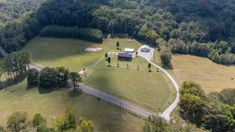 6285 Rayburn Creek Road Collinwood TN 38450