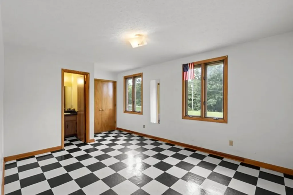 384 Columbia Avenue Centerville TN 37033