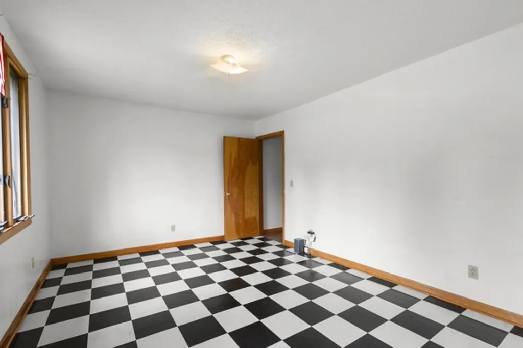 384 Columbia Avenue Centerville TN 37033