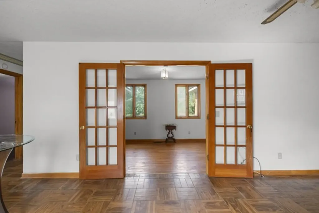 384 Columbia Avenue Centerville TN 37033