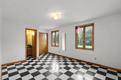 384 Columbia Avenue Centerville TN 37033