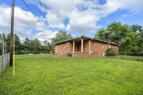 384 Columbia Avenue Centerville TN 37033