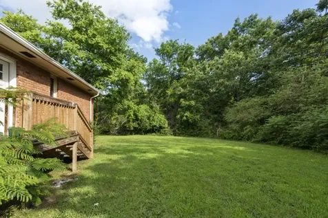 384 Columbia Avenue Centerville TN 37033