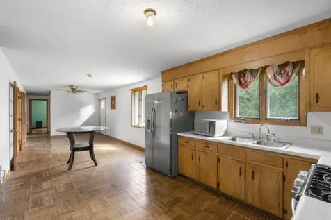 384 Columbia Avenue Centerville TN 37033