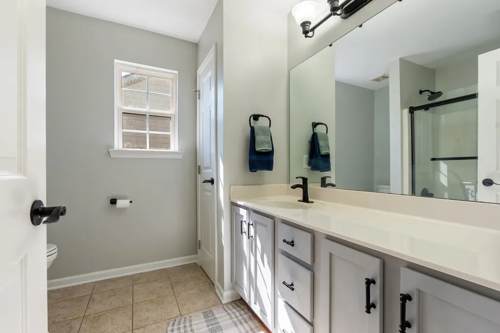 5037 Saint Ives Drive Murfreesboro TN 37128