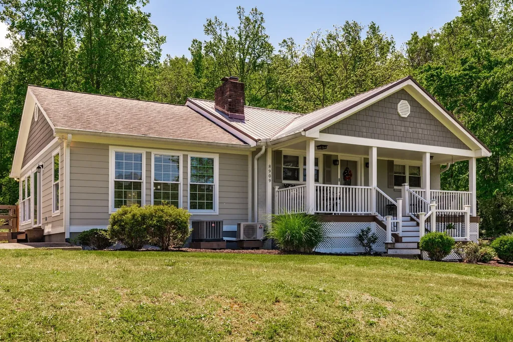 8909 Highway 100 Nashville TN 37221