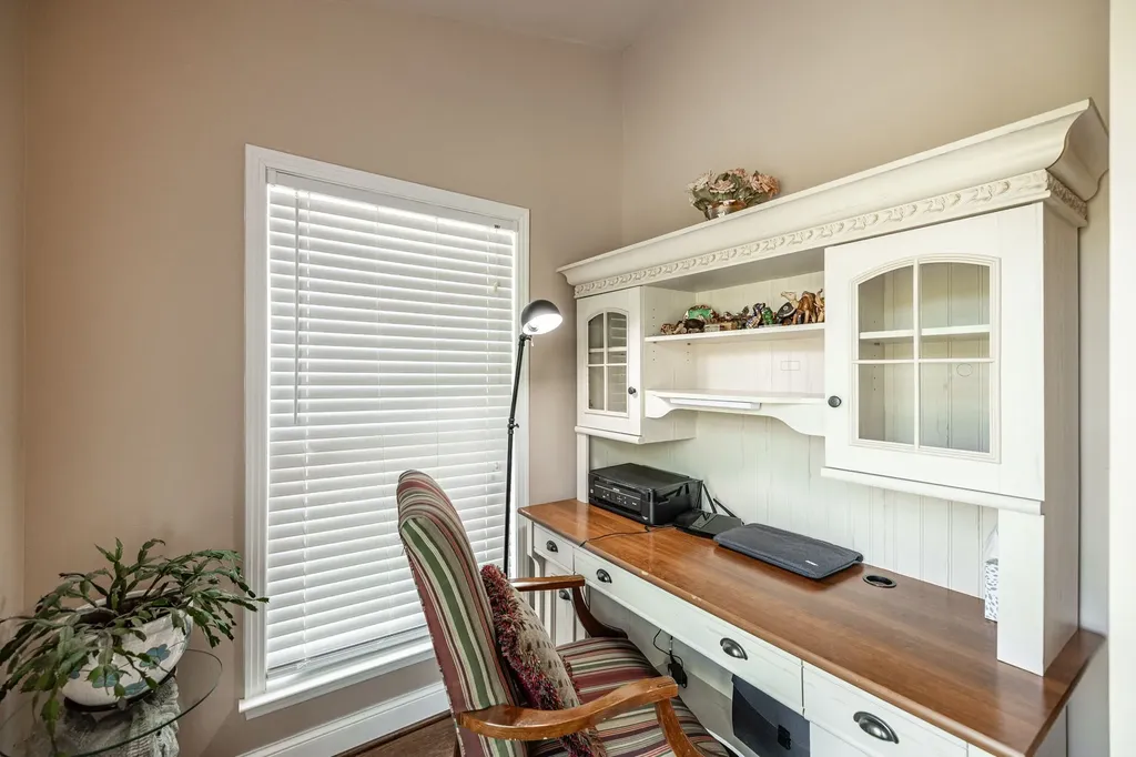8909 Highway 100 Nashville TN 37221