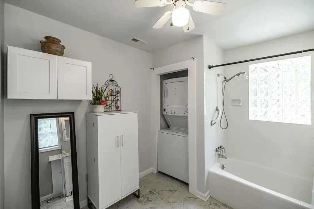 8909 Highway 100 Nashville TN 37221