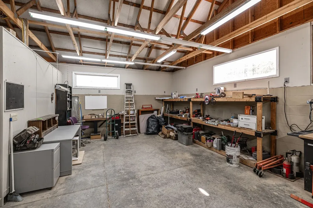 8909 Highway 100 Nashville TN 37221