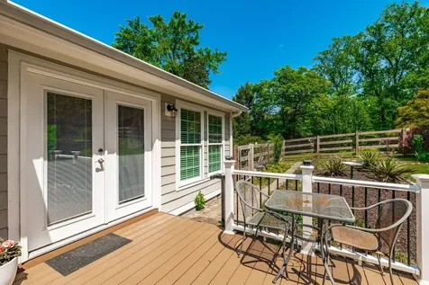 8909 Highway 100 Nashville TN 37221