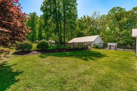 8909 Highway 100 Nashville TN 37221