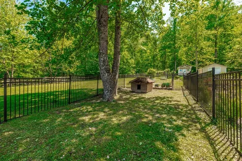 8909 Highway 100 Nashville TN 37221