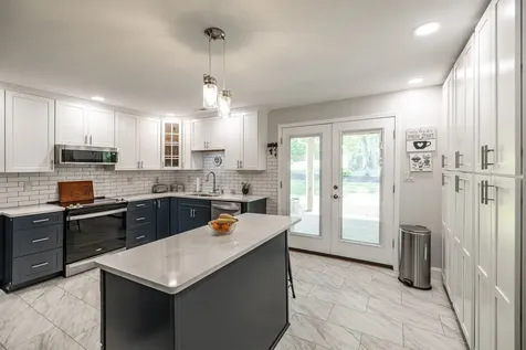 8909 Highway 100 Nashville TN 37221
