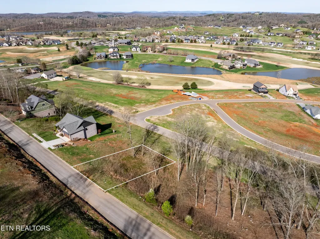967 Black Cove Lane Loudon TN 37774