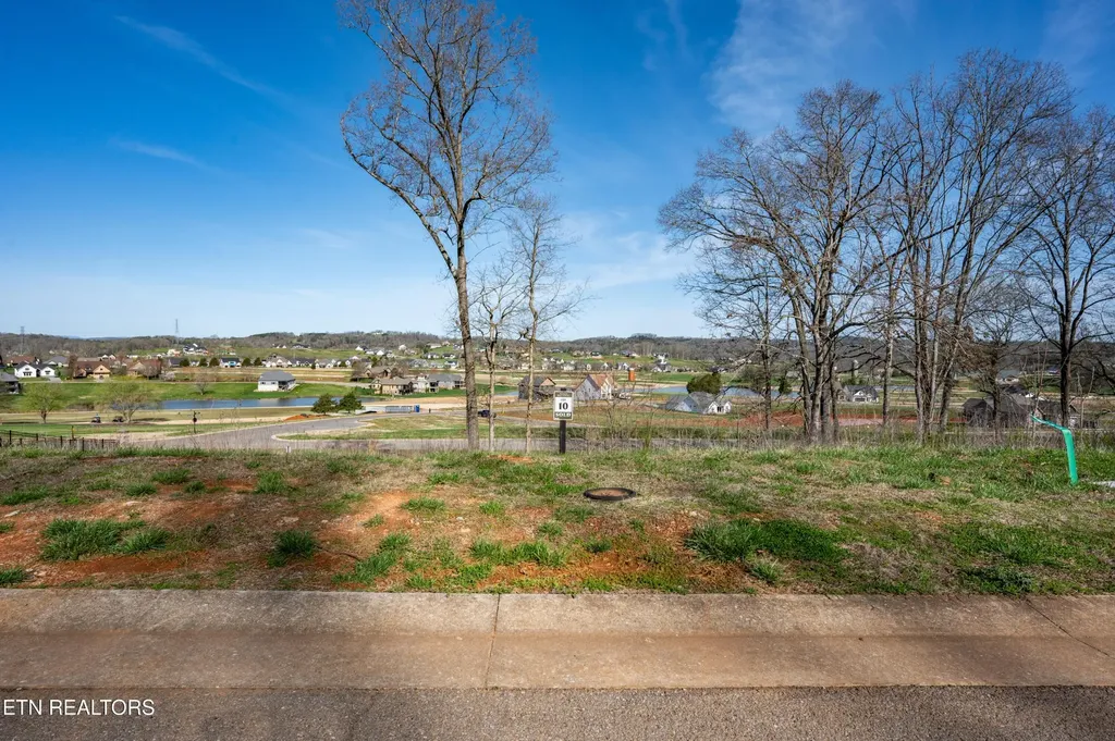 967 Black Cove Lane Loudon TN 37774