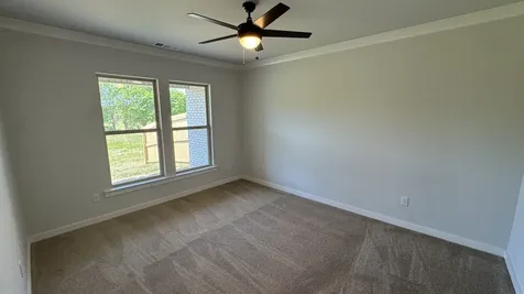 498 W Foxrun Springfield TN 37172