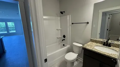 498 W Foxrun Springfield TN 37172