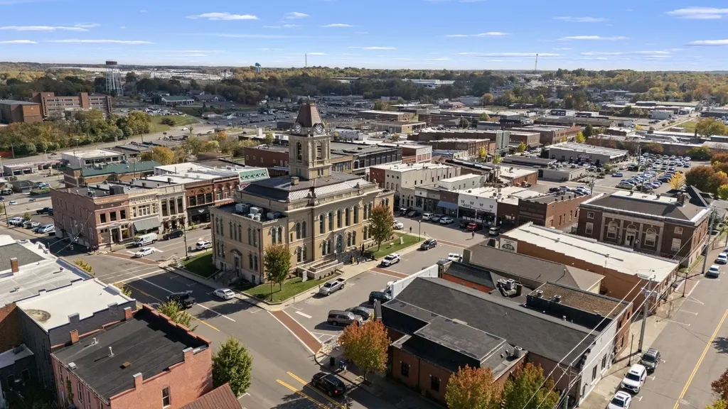 482 W Foxrun Springfield TN 37172