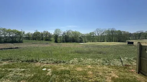 482 W Foxrun Springfield TN 37172
