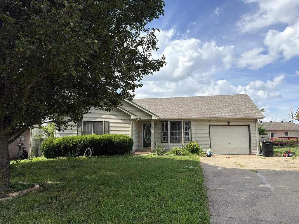 3267 N Senseney Circle Clarksville TN 37042