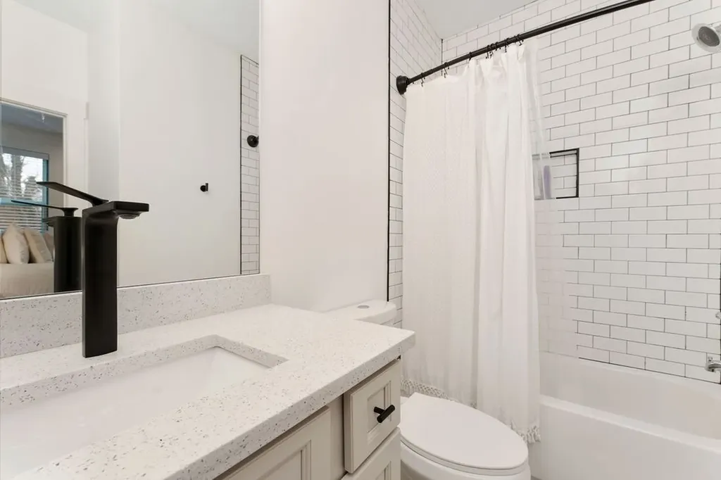 1813A Delta Avenue Nashville TN 37208