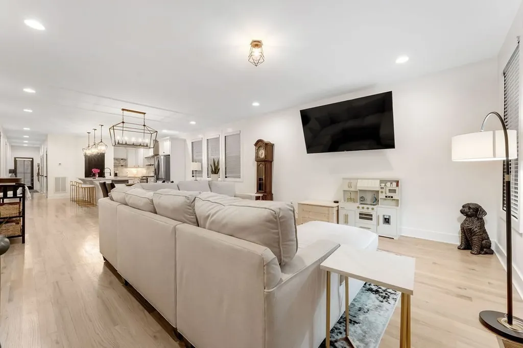 1813A Delta Avenue Nashville TN 37208