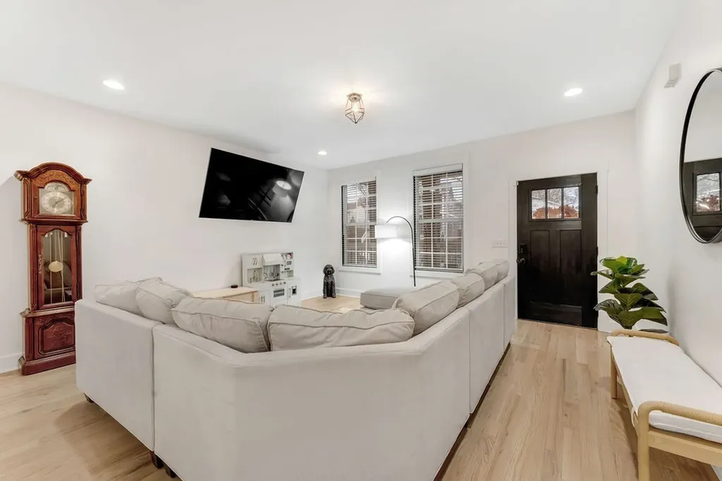 1813A Delta Avenue Nashville TN 37208