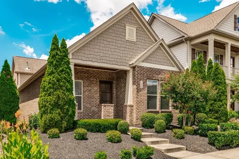 169 Ashcrest Point Hendersonville TN 37075