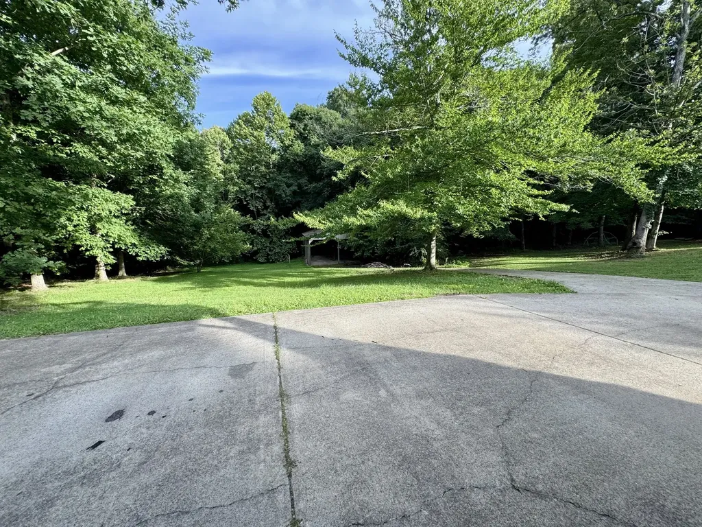 2099 Ferry Road Clarksville TN 37040