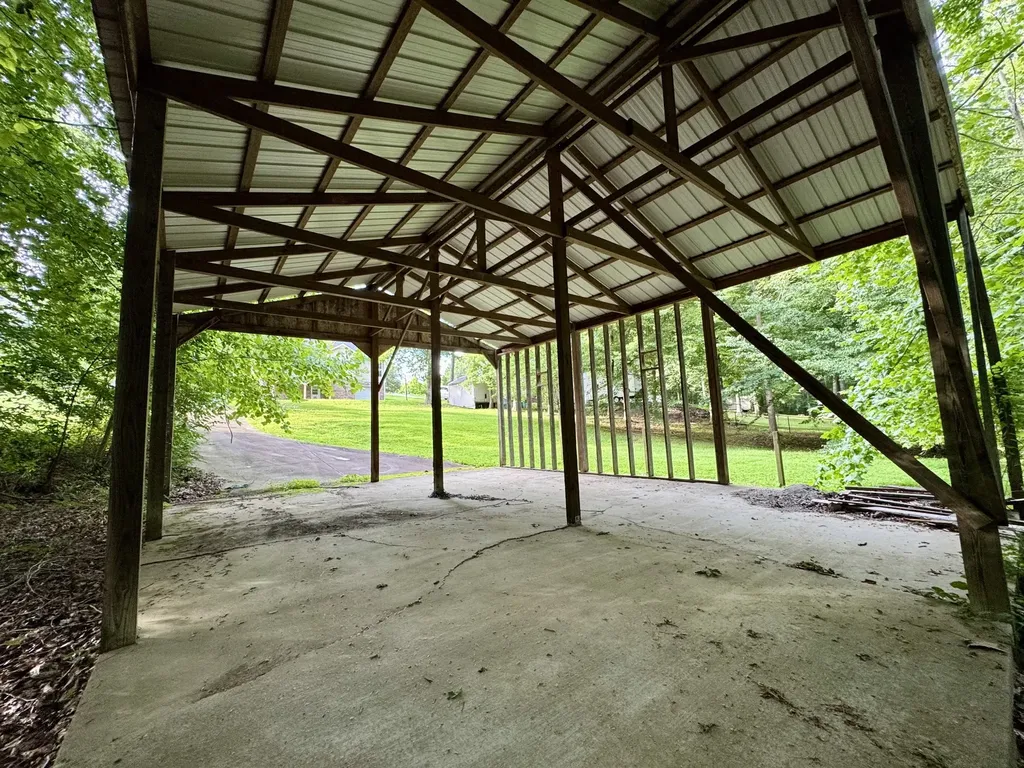 2099 Ferry Road Clarksville TN 37040