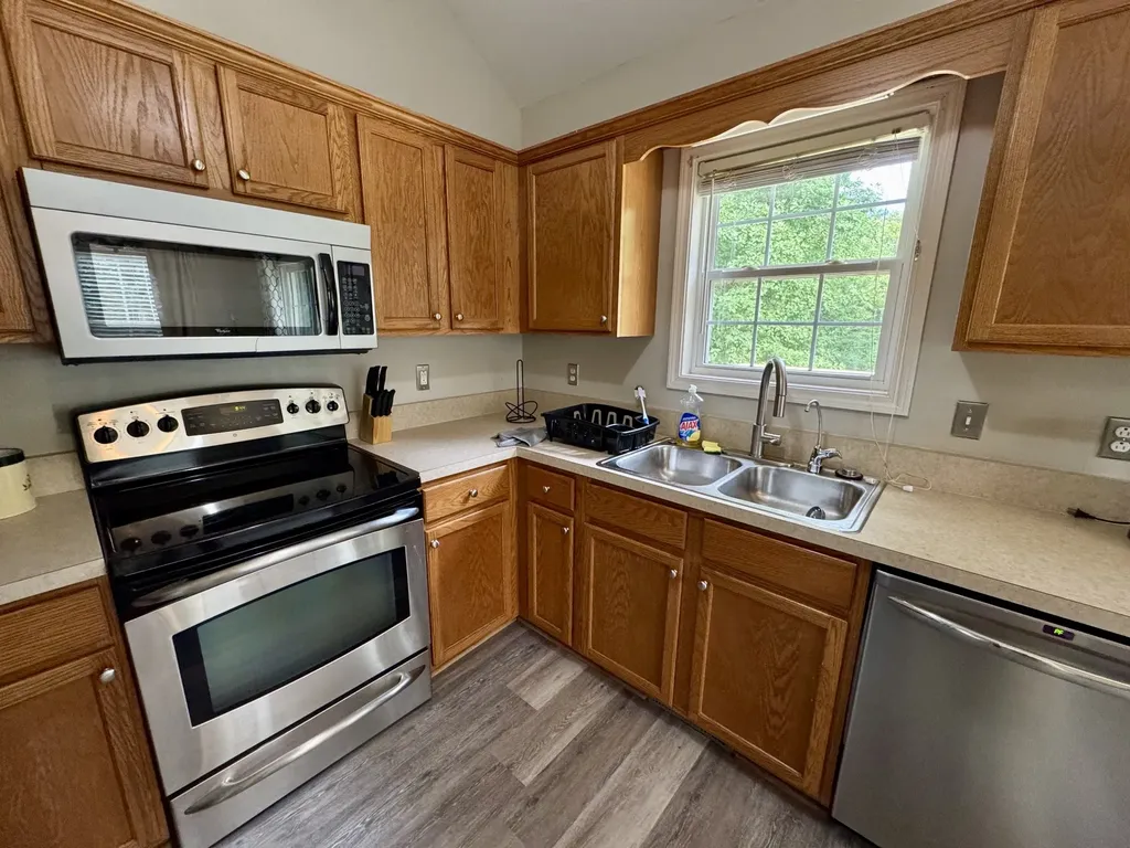 2099 Ferry Road Clarksville TN 37040