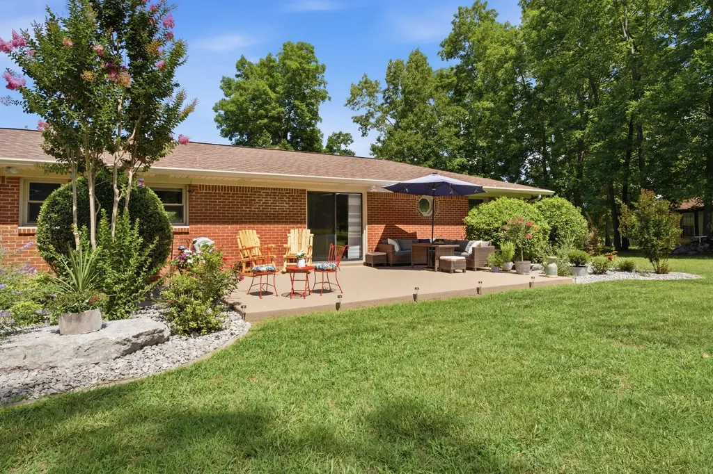 4121 Hunters Point Pike Lebanon TN 37087